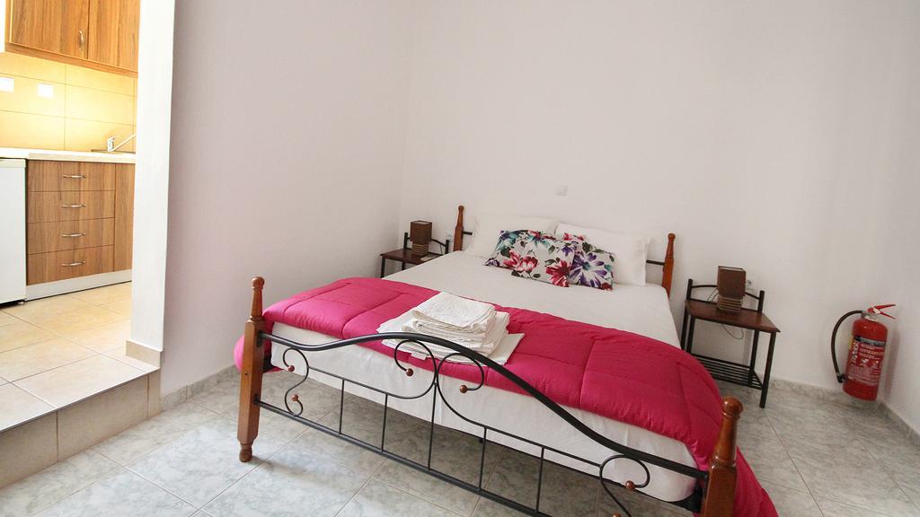 Ampelos Apartment And Studios Xerokampos  Esterno foto